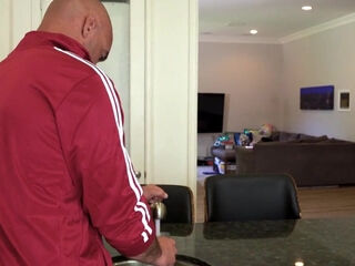 Charles taught Gal to bounce