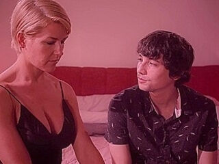 Kit Mercer - Mommys Secret, Past ﻿2