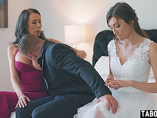 Bisex wifey wifey training Stepsons cougar - Reagan Foxx, Maya Woulfe And Nathan Bronson
