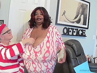 Pleasure button Is prepared For Norma Stitz ample bumpers 1080p