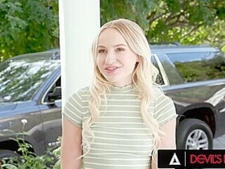Wild 18yo Babysitter Fucks With Her Employer