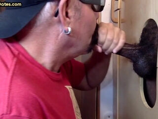 Old amateur IR gaydaddy barebacked through gloryhole