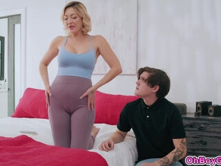 Stepmom Yoga Pants Seduction