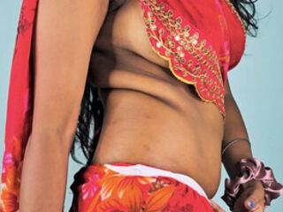 Indian Bhabhi&#039;s Hott Nude Dance