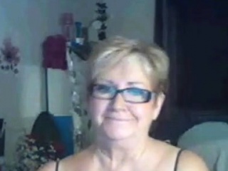 StripCamFun Mature first-timer showcasing web cam