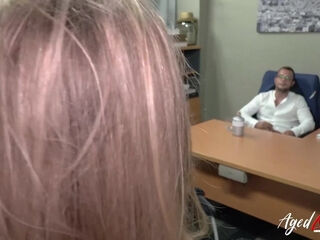 AGEDLOVE Sofia sucks the boss's big cock