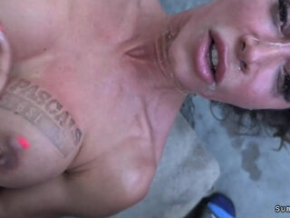 Anal slut Vittoria Divine gets facials