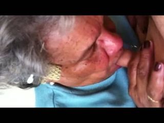 Granny Give a nice blowjob