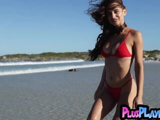 Busty Sophie Anne posing after surfing