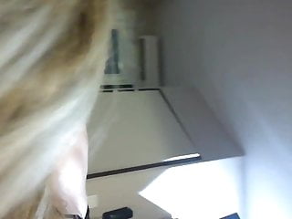 Wifey deepthroats paramour in hostel
