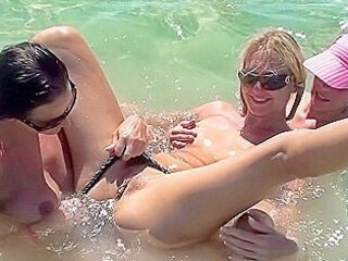 Egypt porn with hot bikini girls: Day 4 - Girl on girl sex on the beach