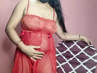 Indian Aunty Pallavi in Hot Roleplay, Solo Masturbation with Loud Moans &amp; Squirting, Desi Homemade MILF