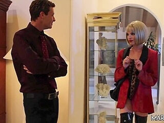 Gets Her Holes Stretched - Dana Dearmond