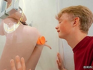 Jessica Ryan, Jimmy Michaels - A Surprise For His Stepmom