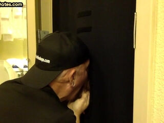 Homemade gaydaddy sucks gloryhole dick 4 cum in mouth