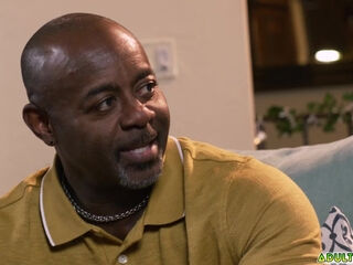 Max Lorde wants a mature and experienced lover