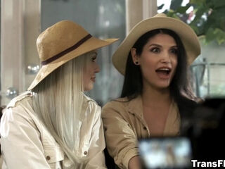 Zariah and Kenzie celebrates and fuck