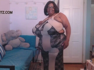 Biggest Boobs Ebony Woman On Webcam With Huge Boobs And Norma Stitz