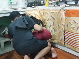 ASIAN MILF GOT STOCK AT THE KITCHEN AND HIS HELPER WENT FOR HELP