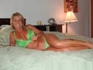 Check My MILF Amateur wives and GFs Only real couples share