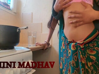 Unsatisfied Girl Has Affair With Step sister’s Husband, Step brother-in-law